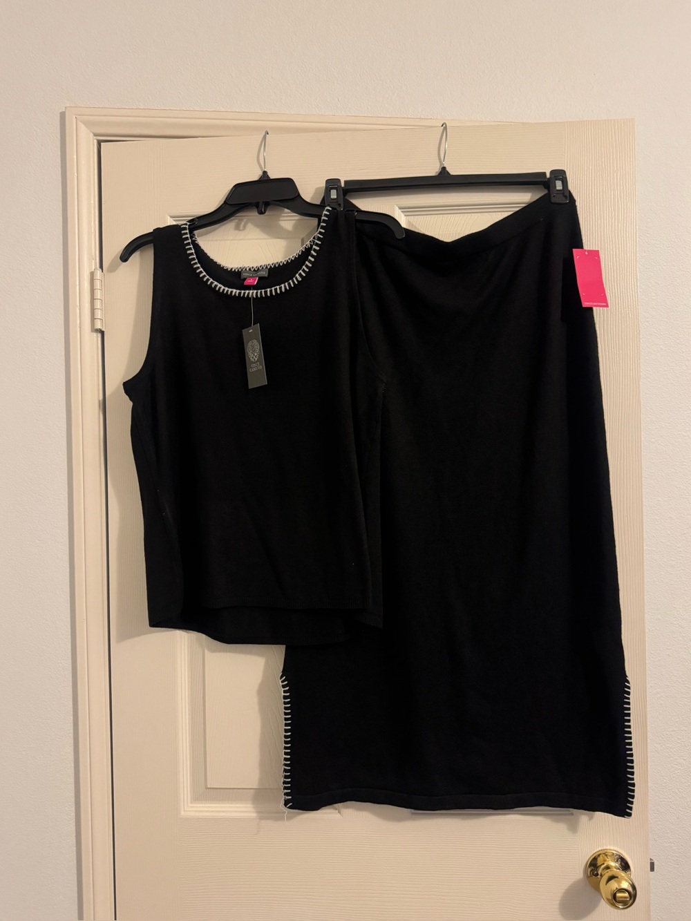 Vince Camuto Black Maxi Skirt and Sleeveless Top Set with Contrast Trim